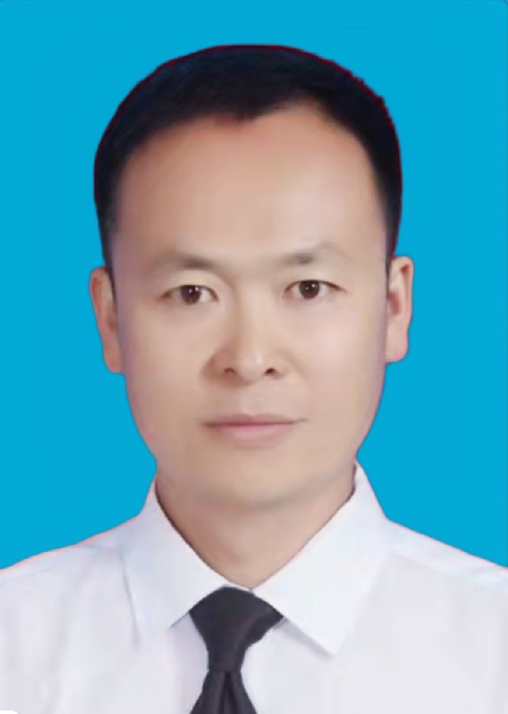 张掖市工商业联合会(张掖总商会)党组成员、副主席(副会长) 、秘书长  张兴春