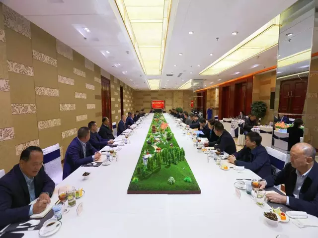 商学政恳谈会.jpg